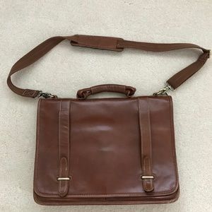 AmeriLeather Traditional Briefcase